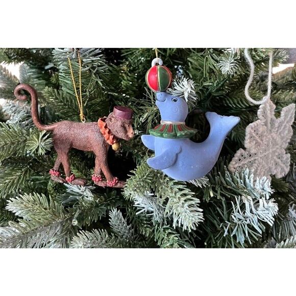 Vintage Circus Monkey & Circus Seal w/ball on Nose Christmas Ornament Resin EUC - Picture 3 of 6